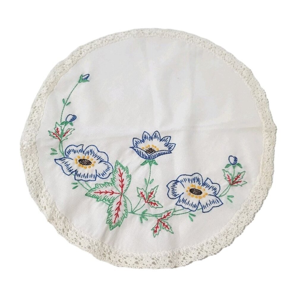 Vintage Handmade Round Embroidered Flower Table Topper Doily Lace Trim 11.5"